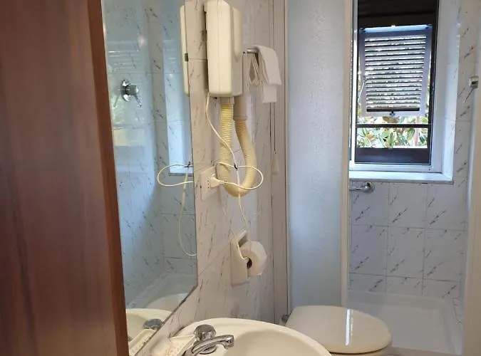 Sabini - Πανσιόν Σάντα Μαργκερίτα Λιγκούρε